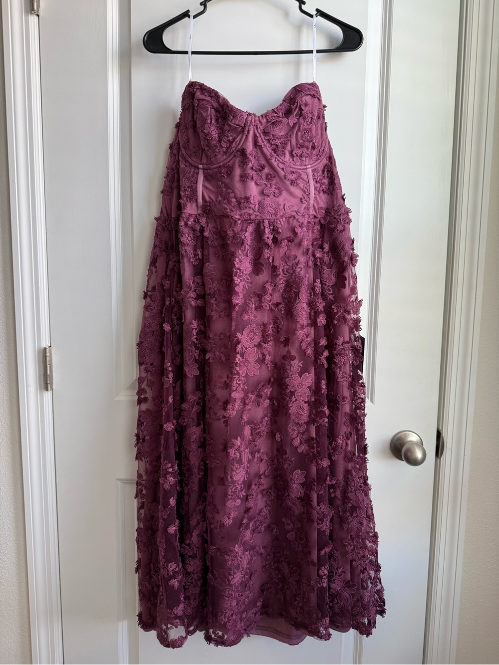 Lulu’s NWT Quite Perfect Purple Floral Embroidered Strapless Midi Dress 2XL